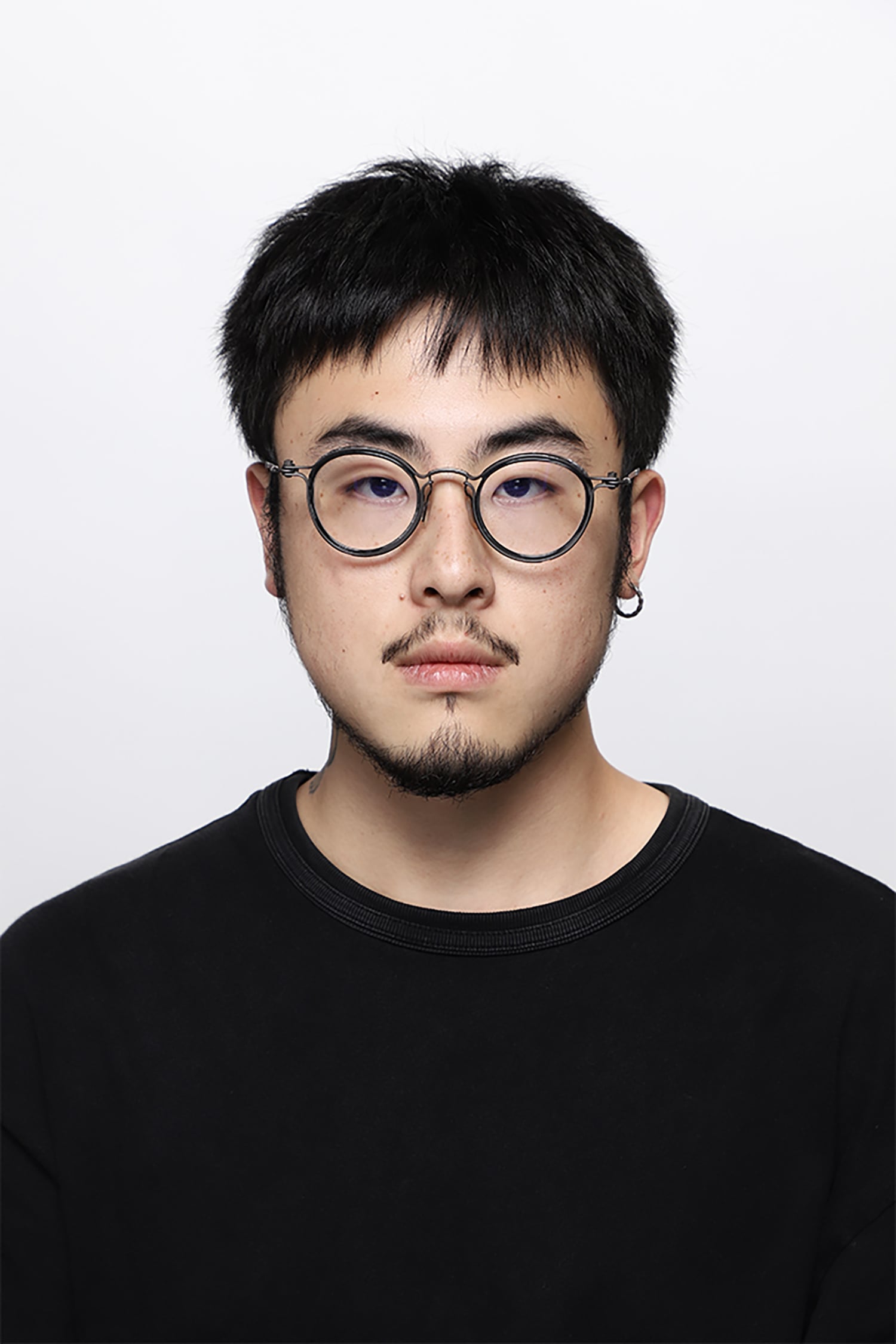 01-QianyiBao-portrait
