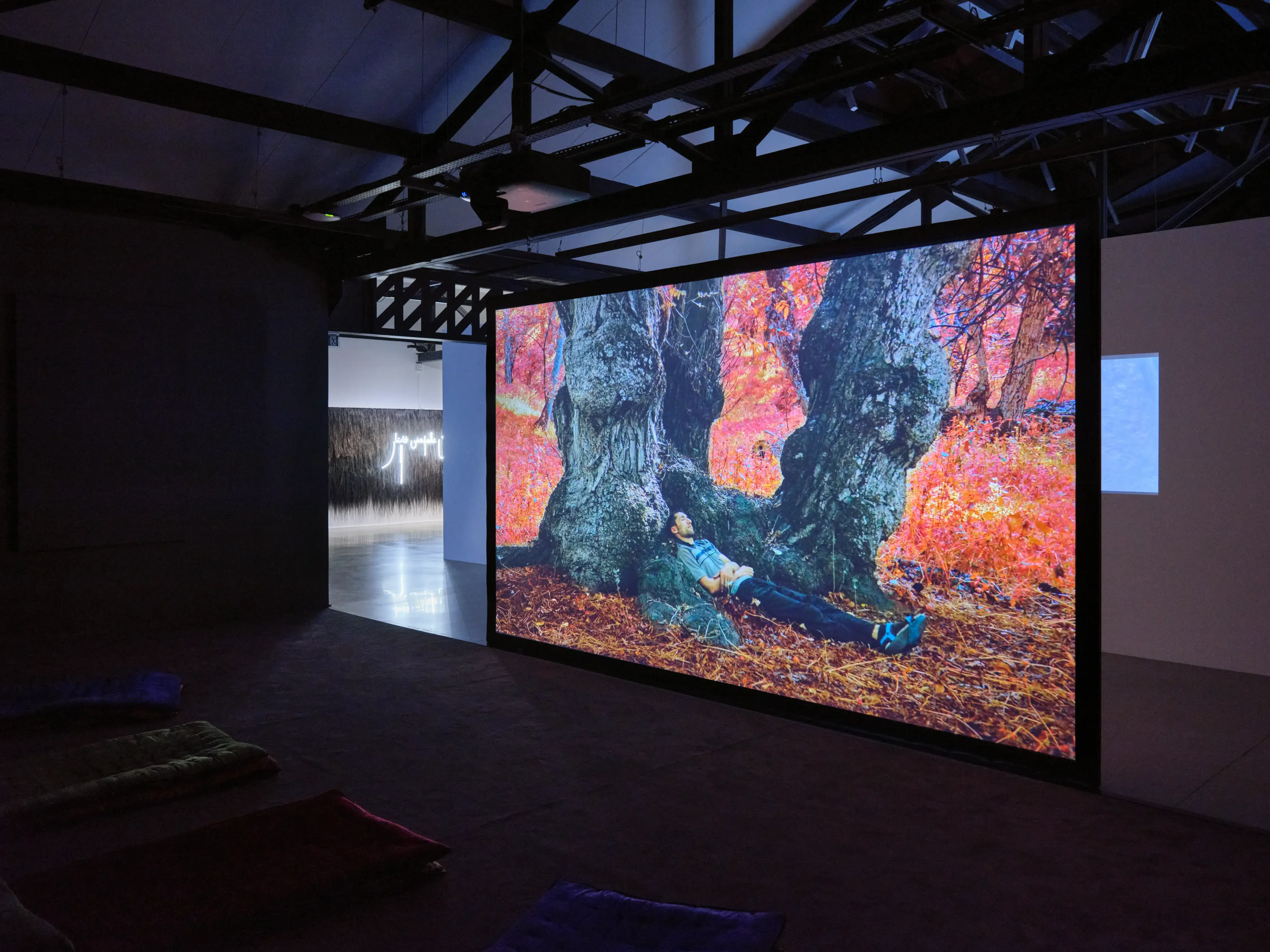 Saodat Ismailova, Amanat, La Forêt sacrée, arrêt sur image, 2026. Les Forges, LUMA Arles, France. © Victor&Simon - Grégoire d’Ablon - 4492 x 3369